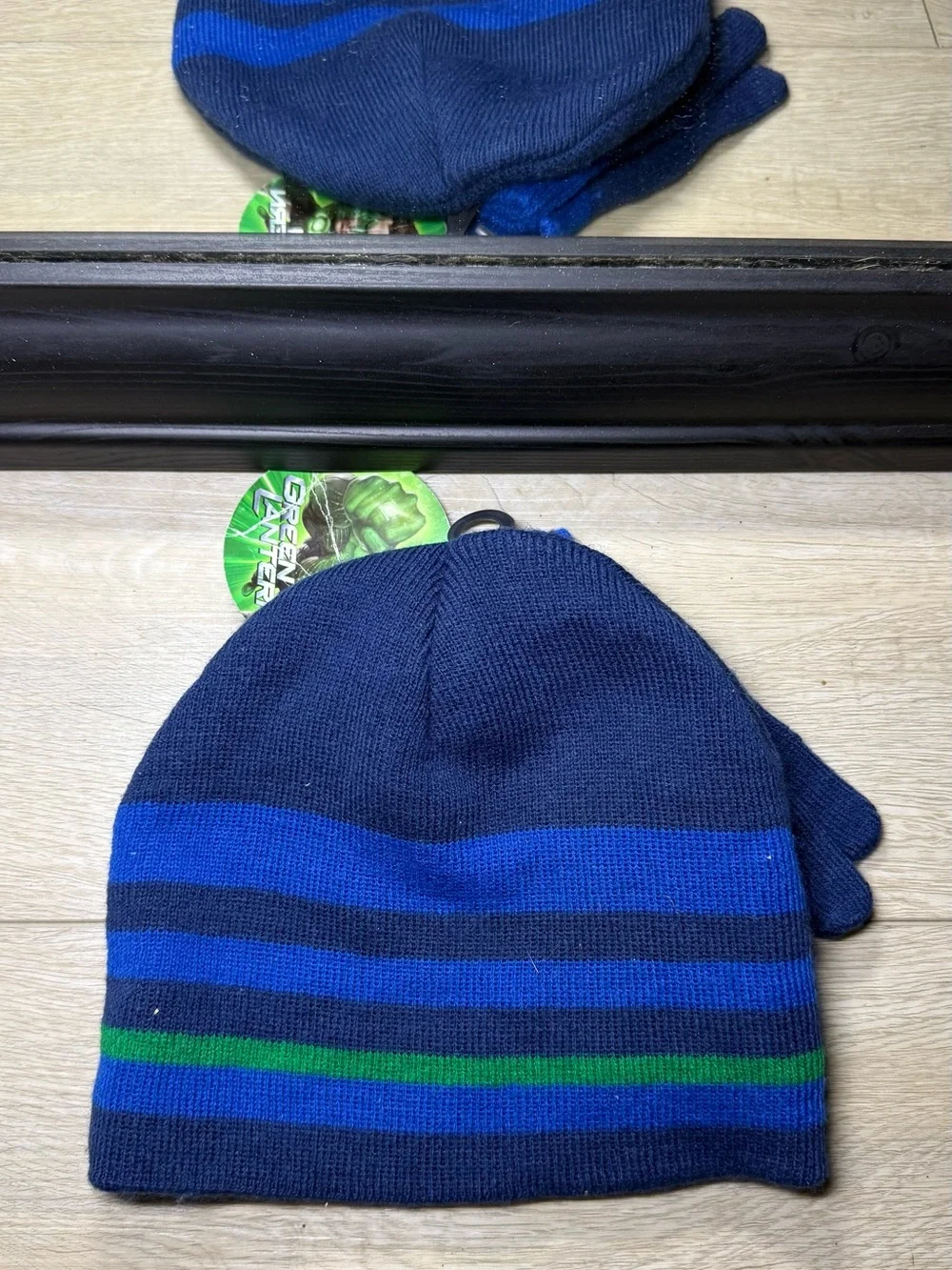 New Y2K 2000s Kids Green Lantern Striped Beanie & GL Logo On Gloves 3 Piece Set